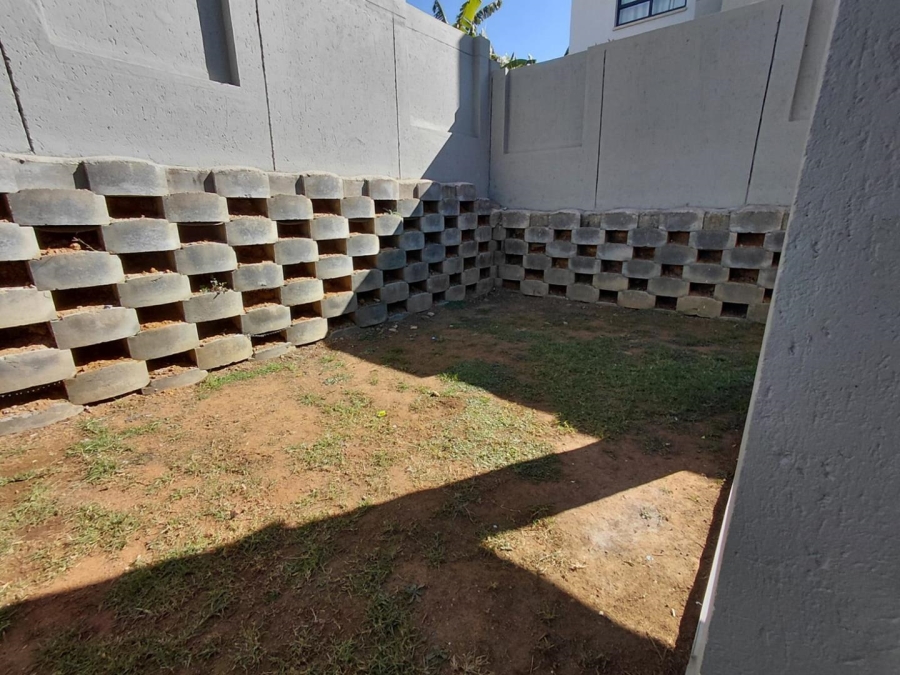 To Let 3 Bedroom Property for Rent in Broadacres Gauteng
