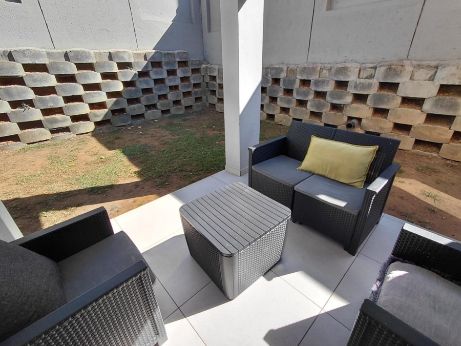 To Let 3 Bedroom Property for Rent in Broadacres Gauteng