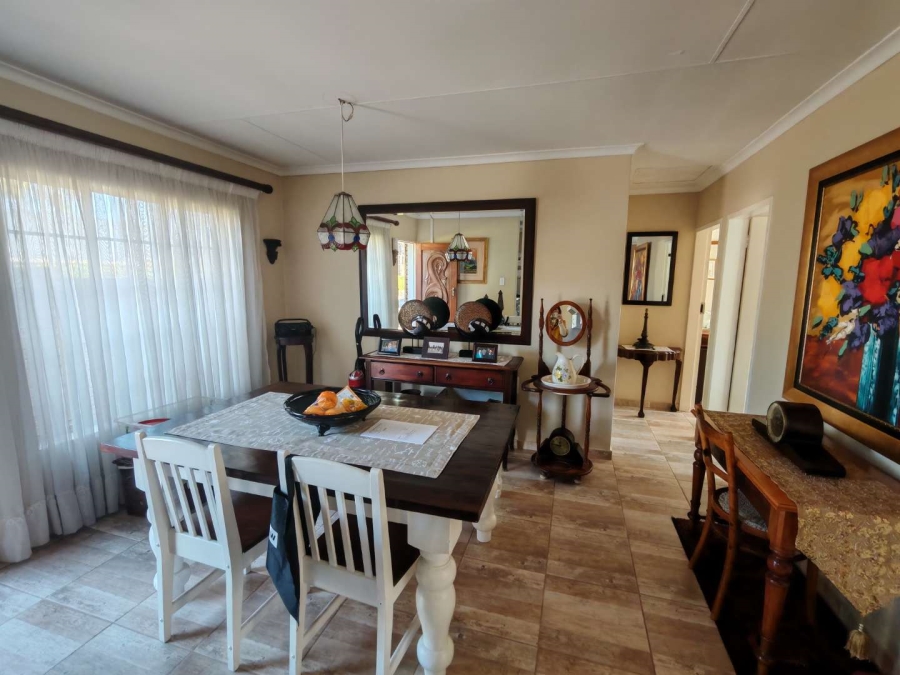 2 Bedroom Property for Sale in Eldoraigne Gauteng