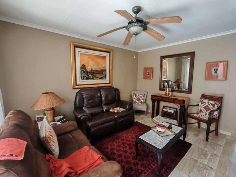 2 Bedroom Property for Sale in Eldoraigne Gauteng