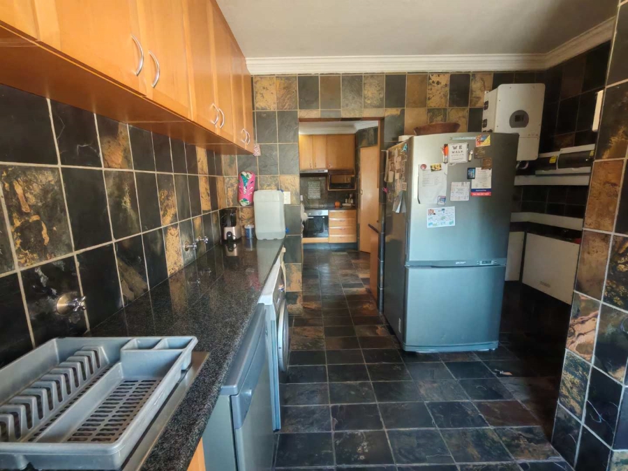 3 Bedroom Property for Sale in Eldoraigne Gauteng