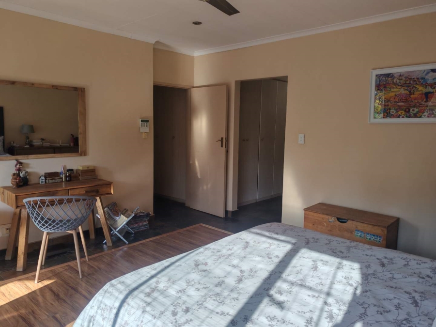 3 Bedroom Property for Sale in Eldoraigne Gauteng