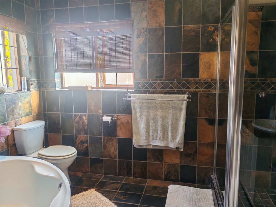 3 Bedroom Property for Sale in Eldoraigne Gauteng