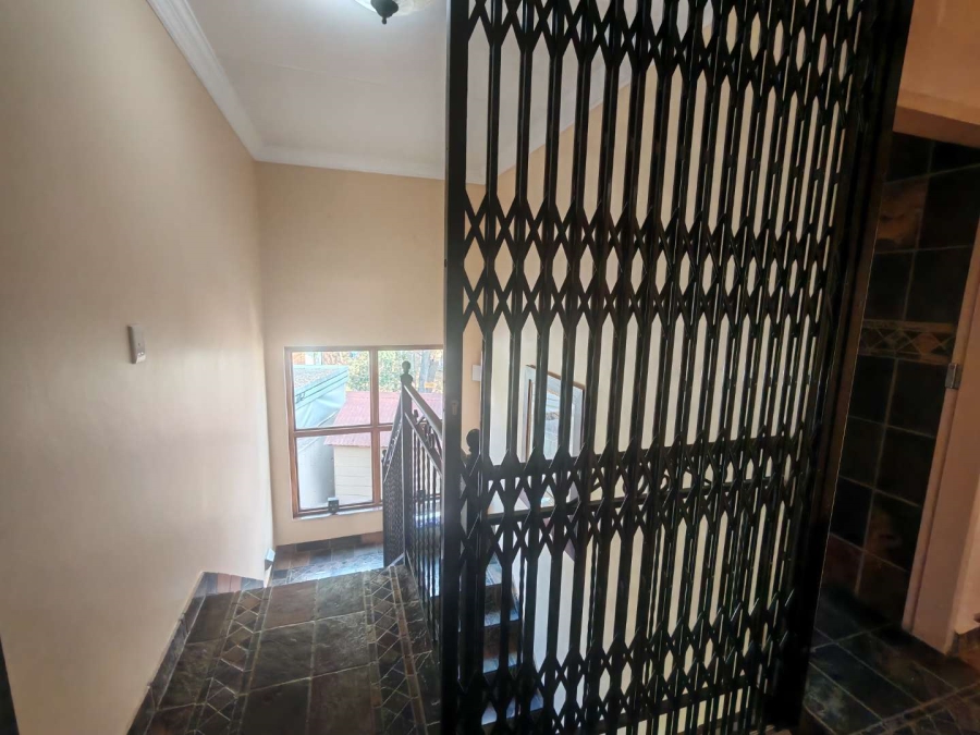 3 Bedroom Property for Sale in Eldoraigne Gauteng