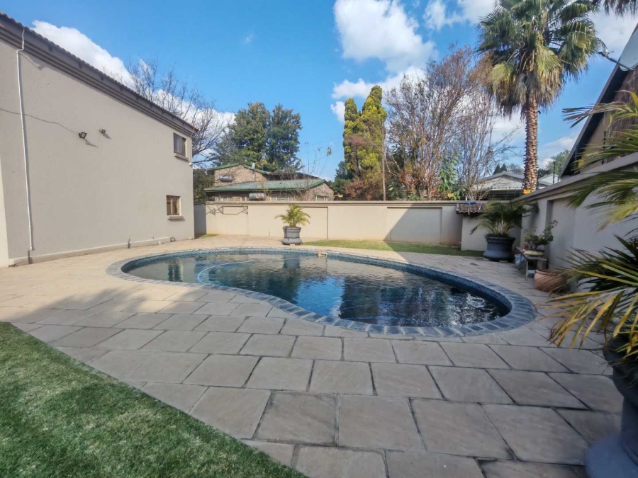 3 Bedroom Property for Sale in Eldoraigne Gauteng
