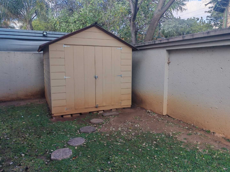 3 Bedroom Property for Sale in Eldoraigne Gauteng