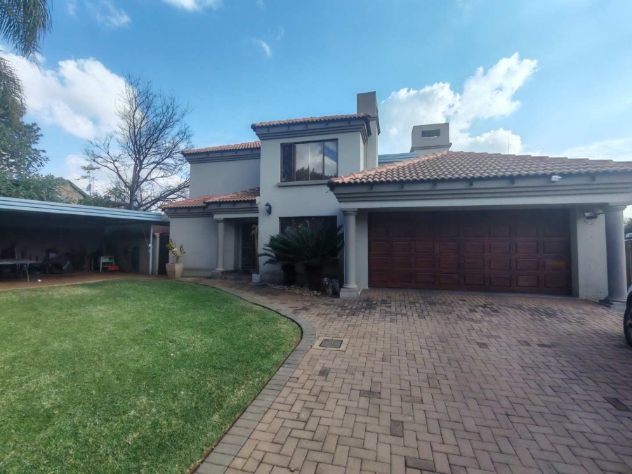 3 Bedroom Property for Sale in Eldoraigne Gauteng