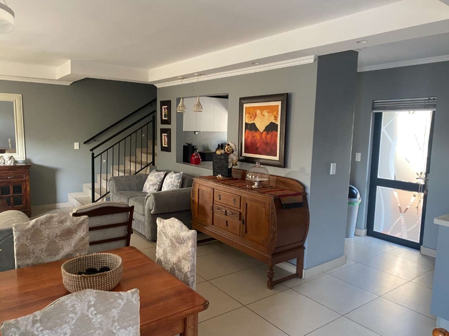 To Let 3 Bedroom Property for Rent in Heritage Hill Gauteng
