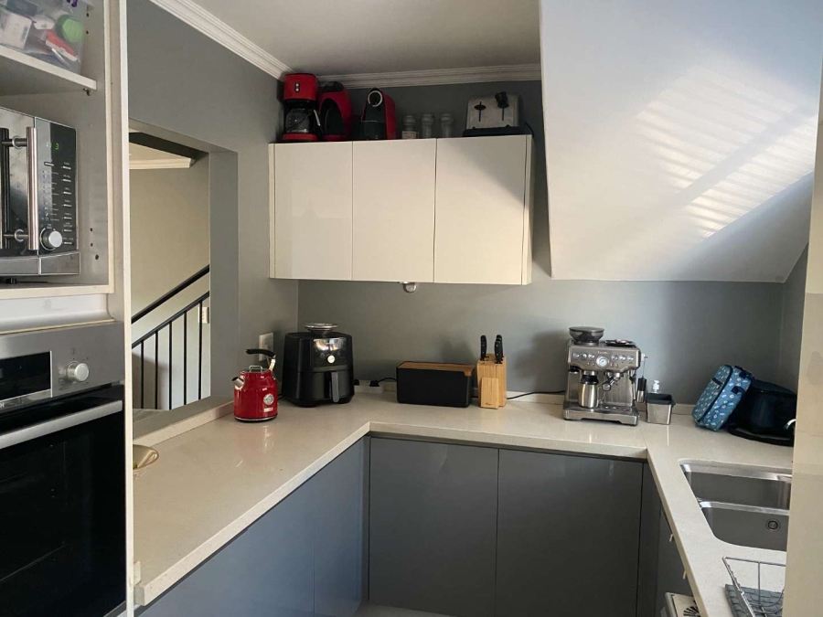 To Let 3 Bedroom Property for Rent in Heritage Hill Gauteng