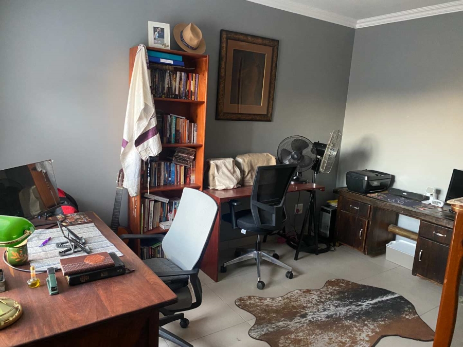To Let 3 Bedroom Property for Rent in Heritage Hill Gauteng
