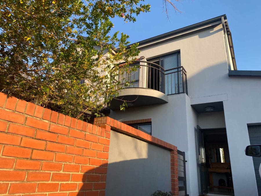 To Let 3 Bedroom Property for Rent in Heritage Hill Gauteng