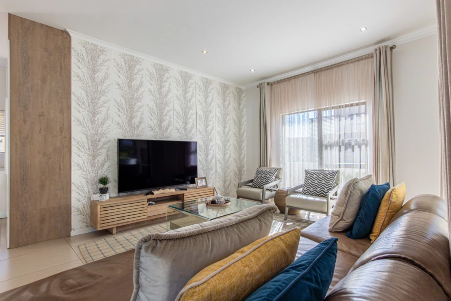To Let 4 Bedroom Property for Rent in Willowbrook Gauteng