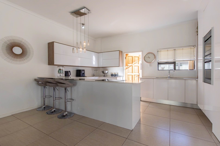 To Let 4 Bedroom Property for Rent in Willowbrook Gauteng