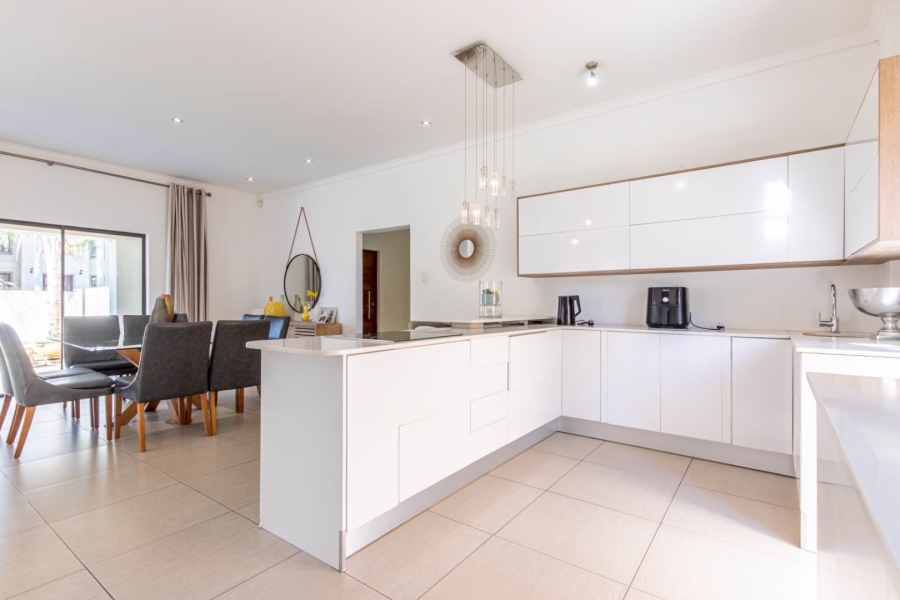To Let 4 Bedroom Property for Rent in Willowbrook Gauteng