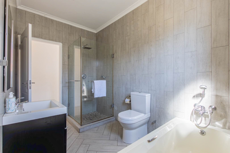 To Let 4 Bedroom Property for Rent in Willowbrook Gauteng