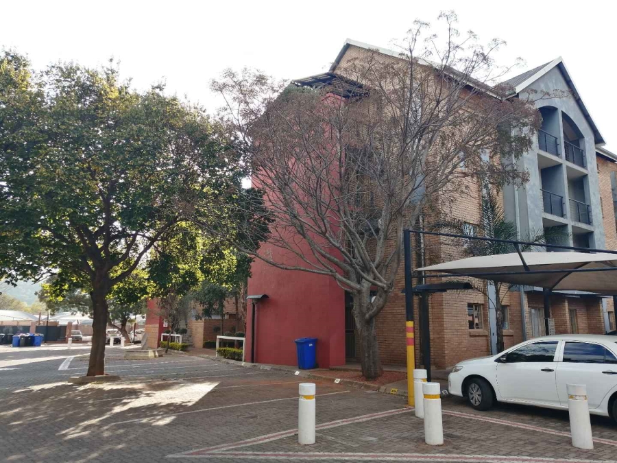 1 Bedroom Property for Sale in Riviera Gauteng