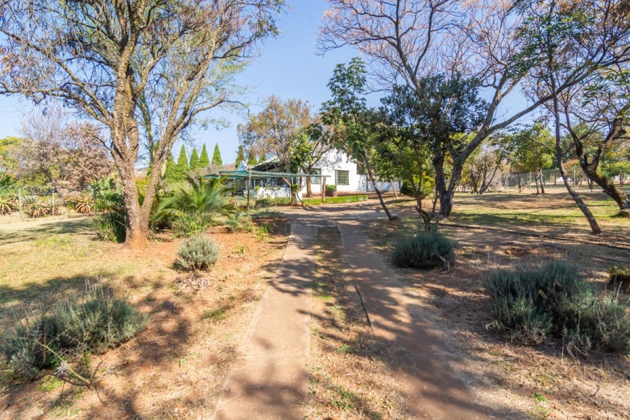 3 Bedroom Property for Sale in Protea Ridge Gauteng
