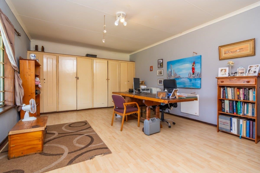 3 Bedroom Property for Sale in Protea Ridge Gauteng