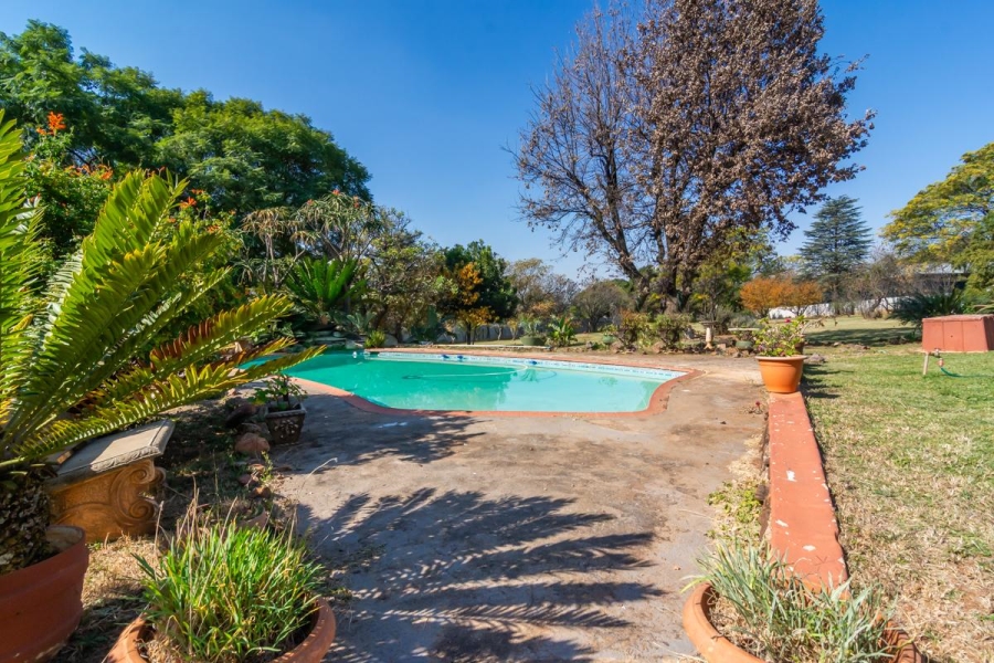 3 Bedroom Property for Sale in Protea Ridge Gauteng