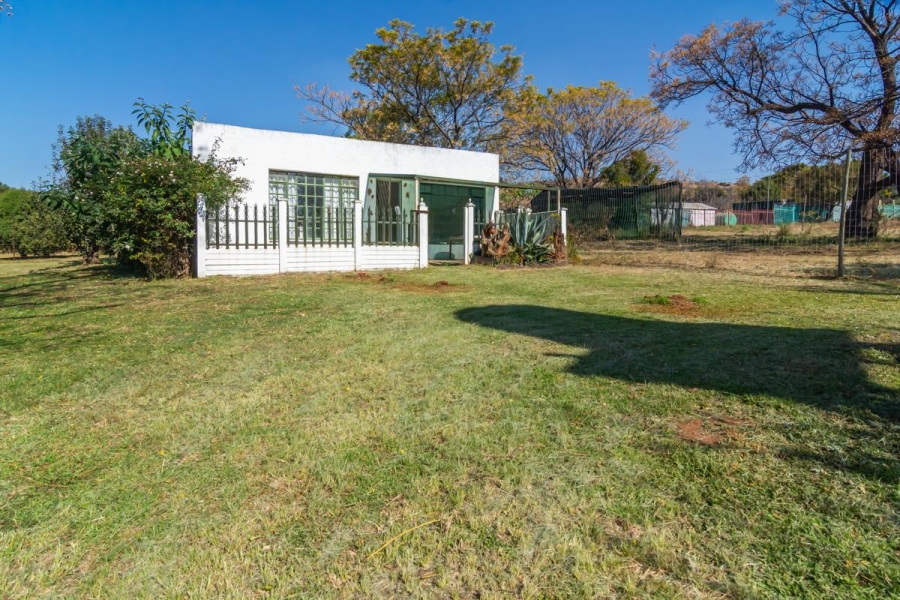 3 Bedroom Property for Sale in Protea Ridge Gauteng