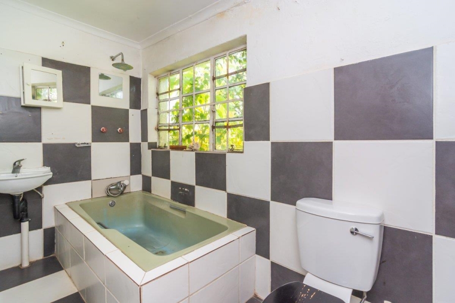 3 Bedroom Property for Sale in Protea Ridge Gauteng