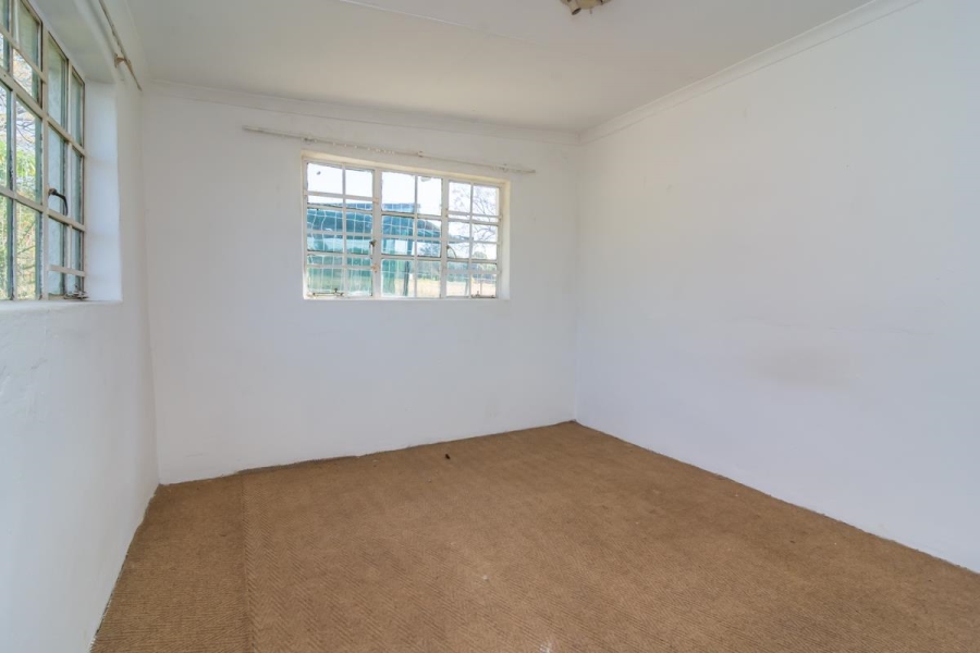 3 Bedroom Property for Sale in Protea Ridge Gauteng