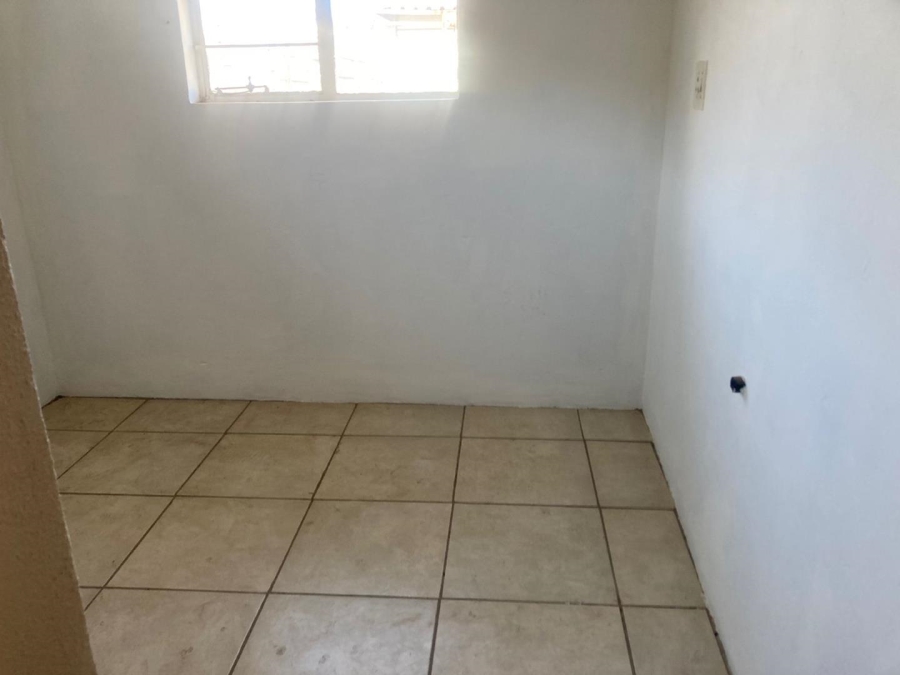 4 Bedroom Property for Sale in Witpoortjie Gauteng