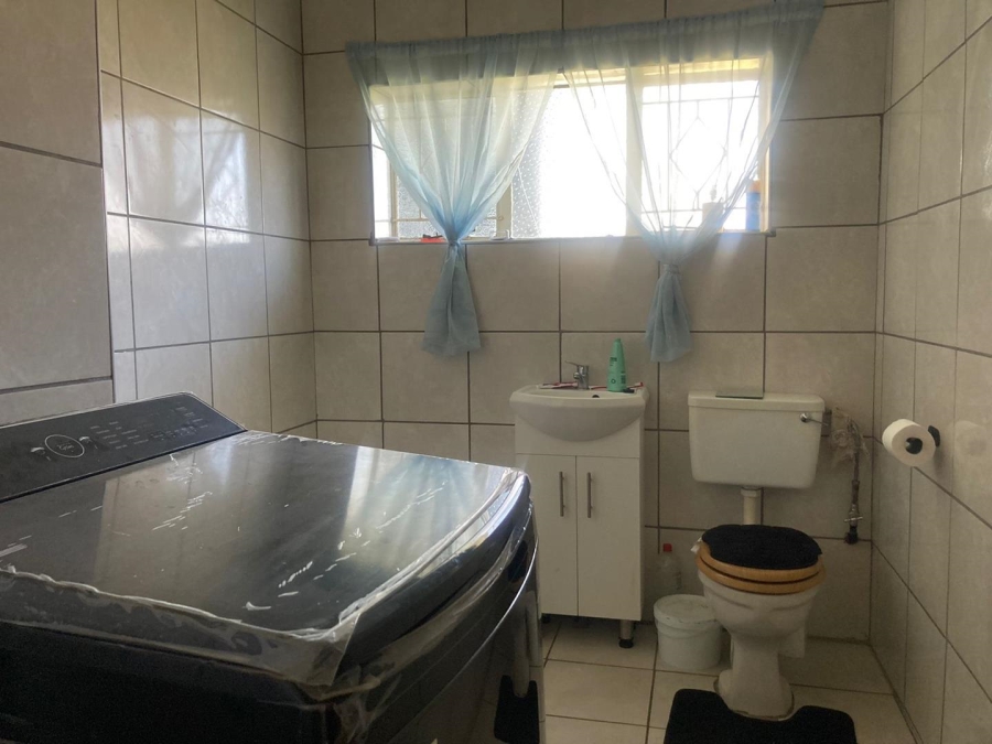 4 Bedroom Property for Sale in Witpoortjie Gauteng