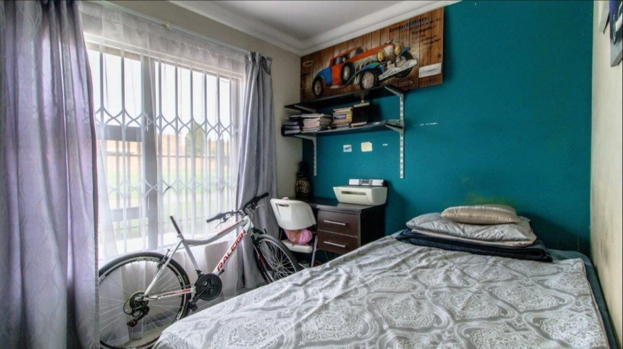 3 Bedroom Property for Sale in Brackendowns Gauteng