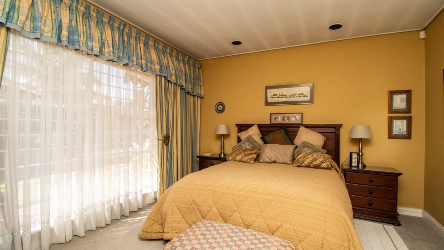 3 Bedroom Property for Sale in Lakefield Gauteng