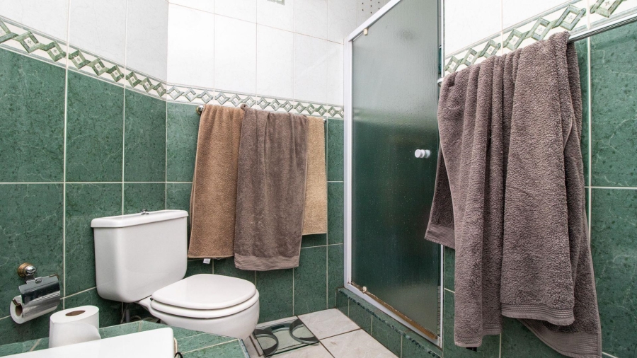 3 Bedroom Property for Sale in Lakefield Gauteng