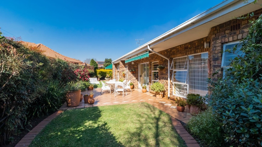 3 Bedroom Property for Sale in Lakefield Gauteng