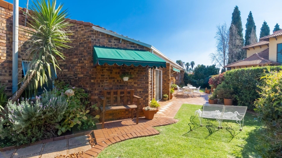 3 Bedroom Property for Sale in Lakefield Gauteng