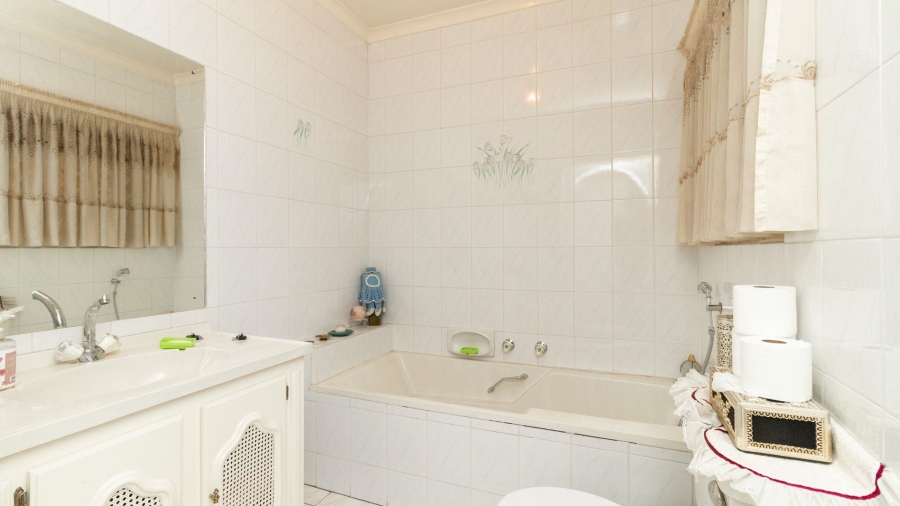 2 Bedroom Property for Sale in Northvilla Gauteng