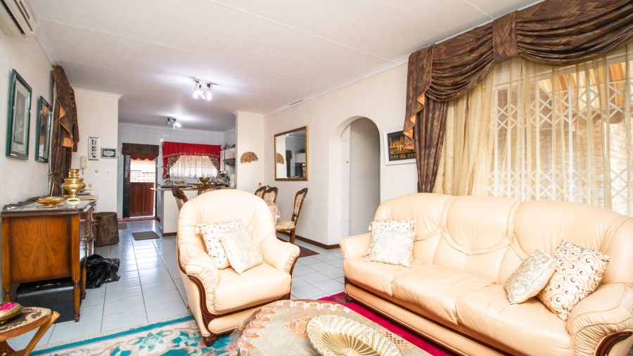 2 Bedroom Property for Sale in Northvilla Gauteng