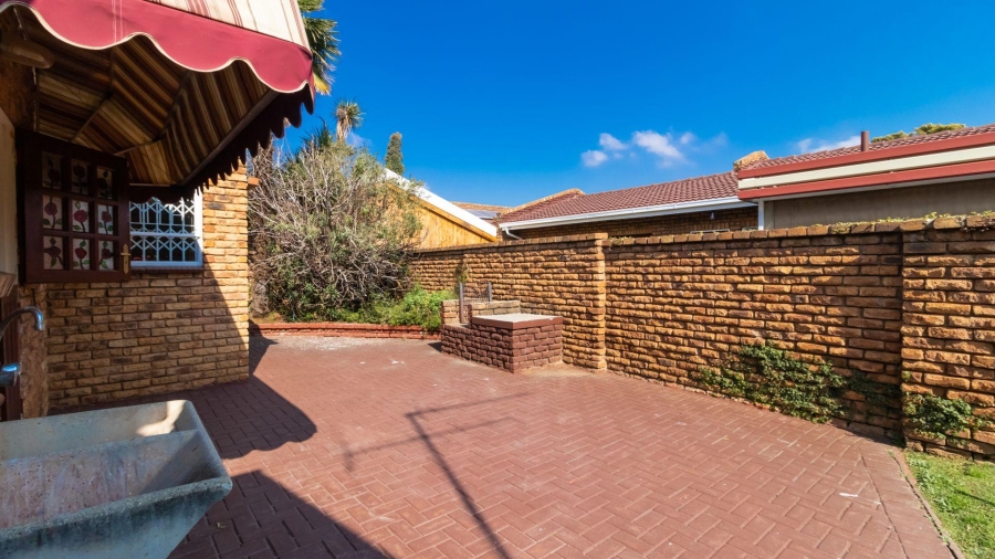 2 Bedroom Property for Sale in Northvilla Gauteng
