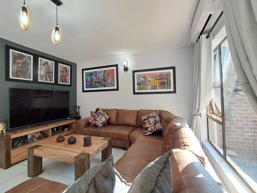 3 Bedroom Property for Sale in Brackenhurst Gauteng