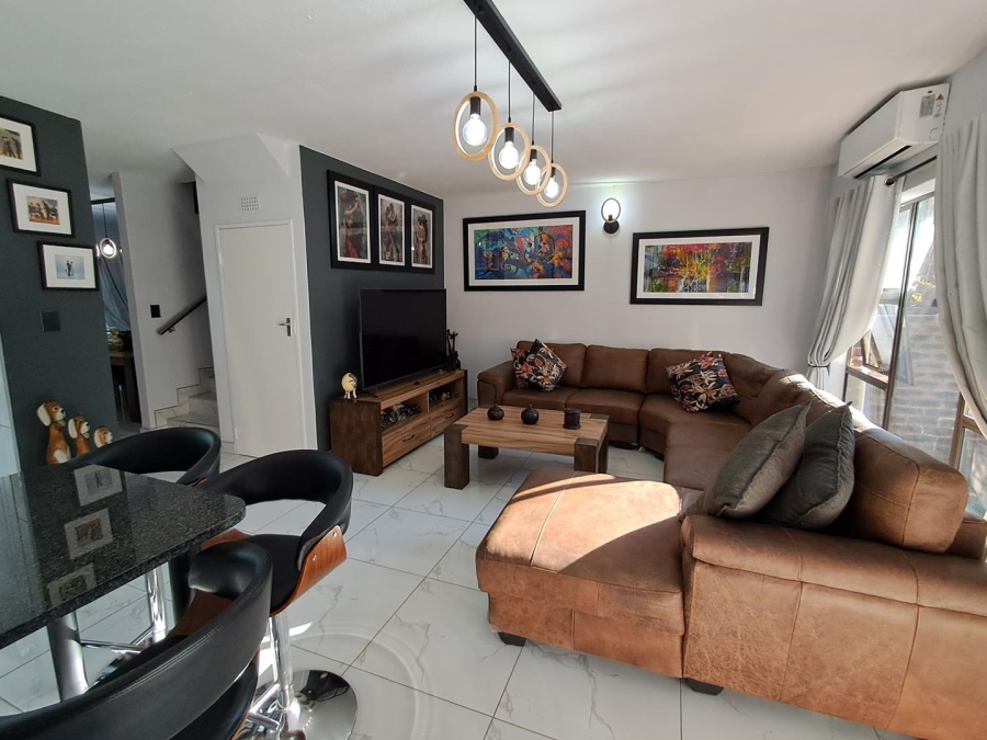 3 Bedroom Property for Sale in Brackenhurst Gauteng