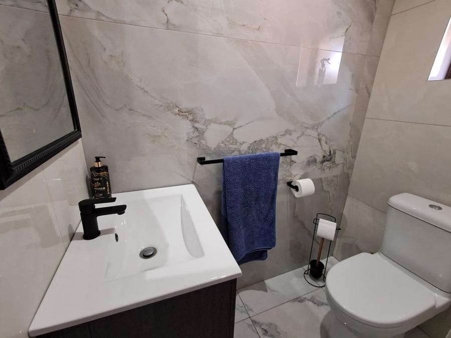 3 Bedroom Property for Sale in Brackenhurst Gauteng