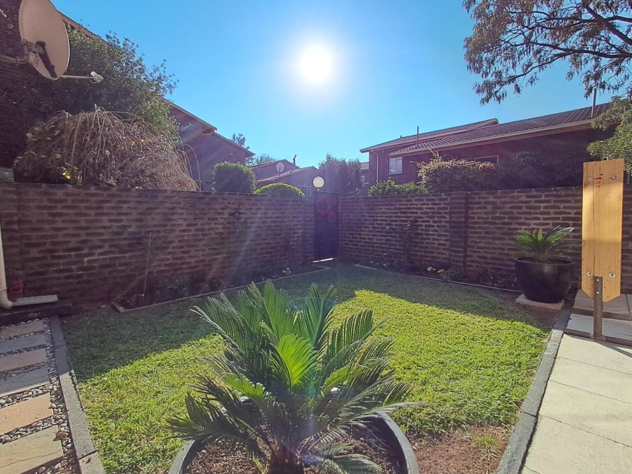 3 Bedroom Property for Sale in Brackenhurst Gauteng