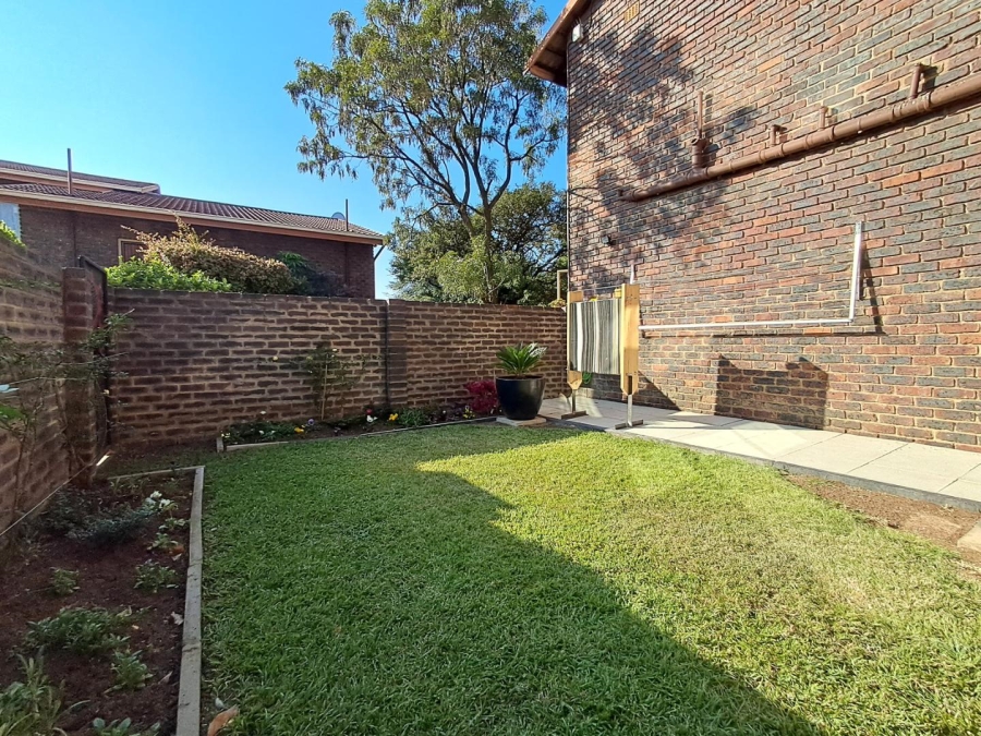 3 Bedroom Property for Sale in Brackenhurst Gauteng
