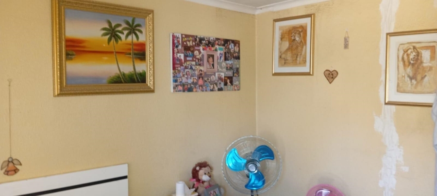 3 Bedroom Property for Sale in Brackendowns Gauteng