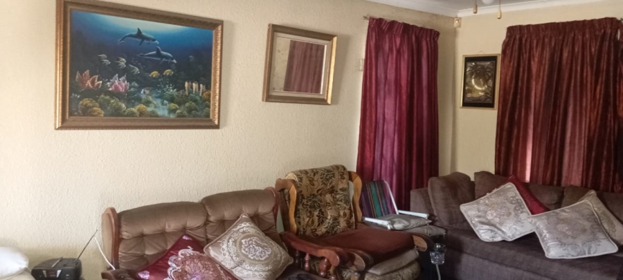 3 Bedroom Property for Sale in Brackendowns Gauteng