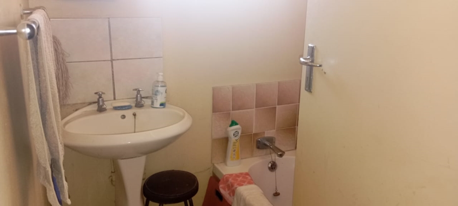 3 Bedroom Property for Sale in Brackendowns Gauteng