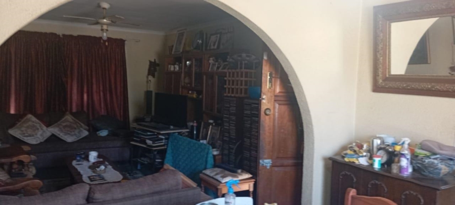 3 Bedroom Property for Sale in Brackendowns Gauteng
