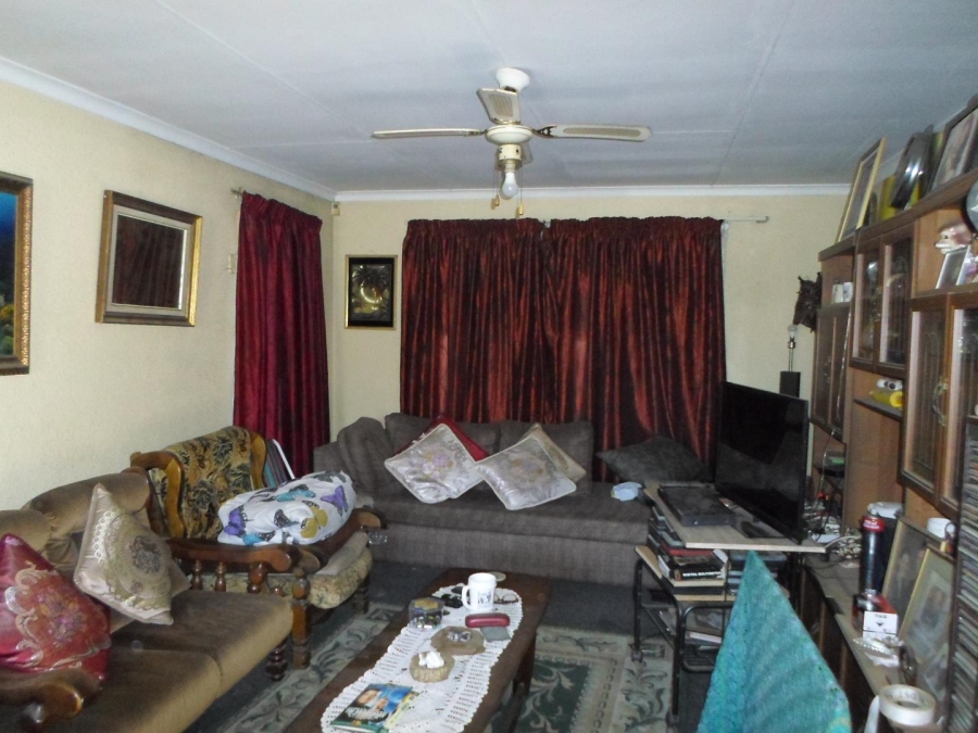 3 Bedroom Property for Sale in Brackendowns Gauteng