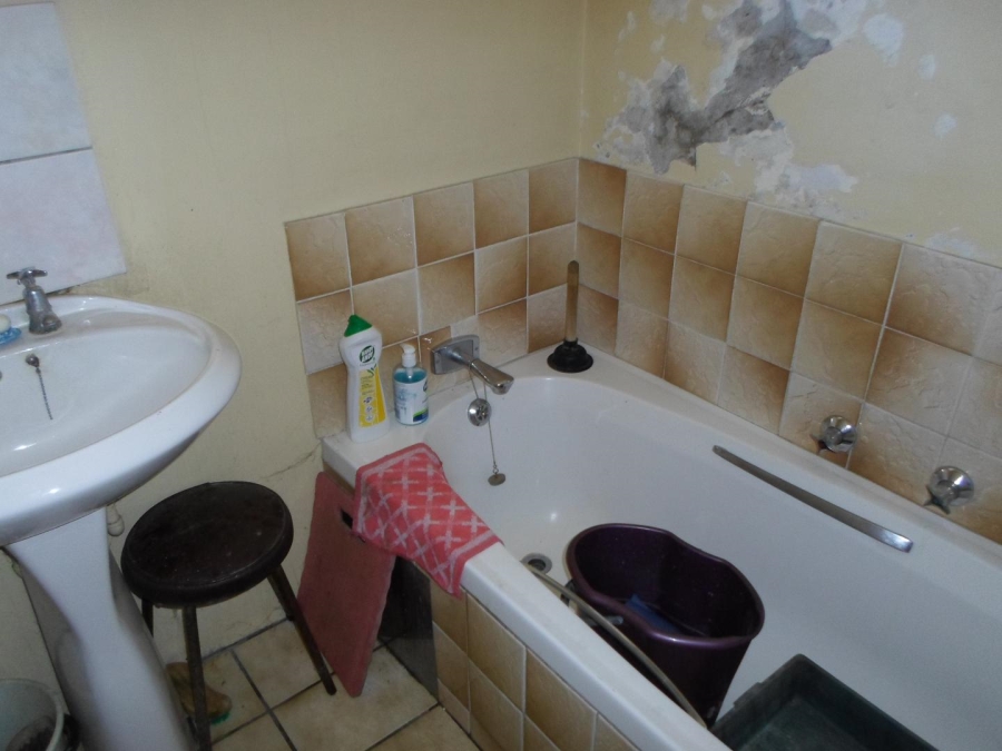 3 Bedroom Property for Sale in Brackendowns Gauteng