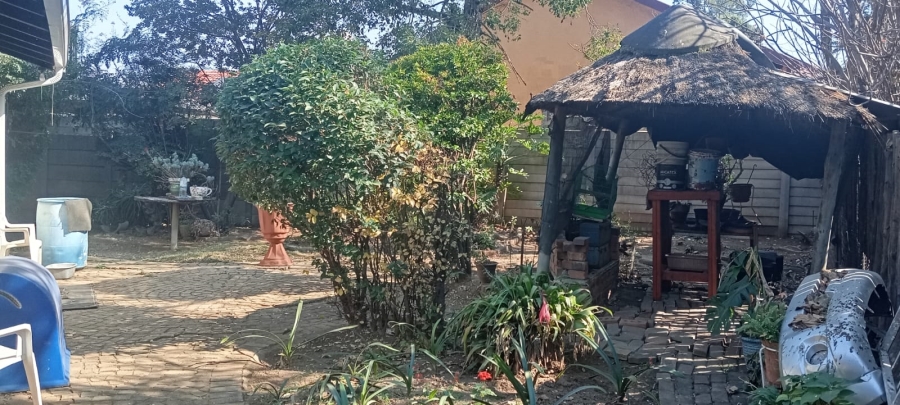 3 Bedroom Property for Sale in Brackendowns Gauteng