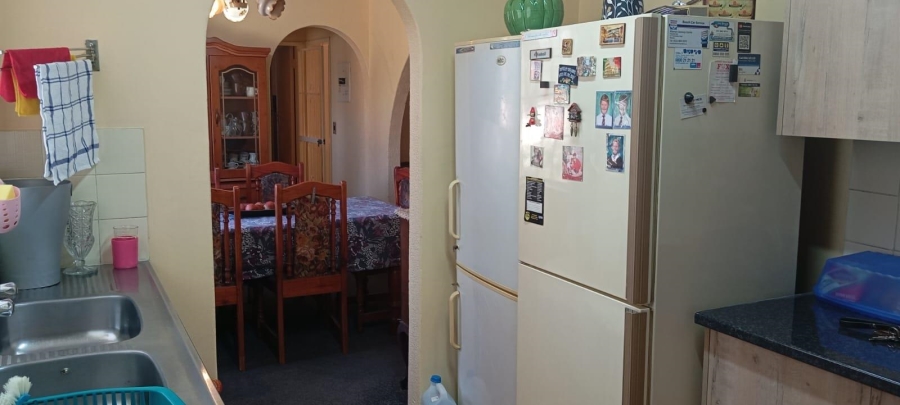3 Bedroom Property for Sale in Brackendowns Gauteng
