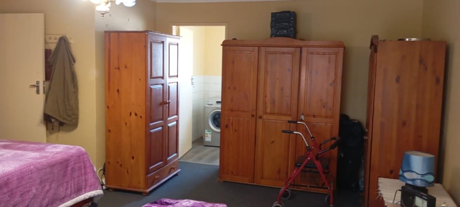 3 Bedroom Property for Sale in Brackendowns Gauteng